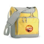 Cooler bag with logo ZIPPER Cooler bag with logo with front pocket. 600D polyester. Isolation material: aluminium foil. Capacity 13L. We use different printing techniques to add your logo. Depending on the surface we can use embroidery, engraving, 360° imprint or screen print.